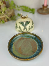 Load image into Gallery viewer, #18* Luna Moth & Vine Butter Dome