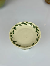 Load image into Gallery viewer, #21 Echinacea &amp; Lavender Cat Dish
