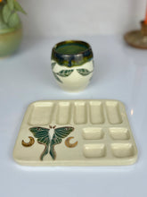 Load image into Gallery viewer, #31 Luna Moth Paint Palette
