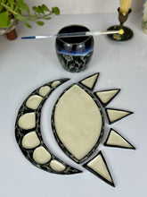 Load image into Gallery viewer, #48 Sun/Moon Paint Palette Set
