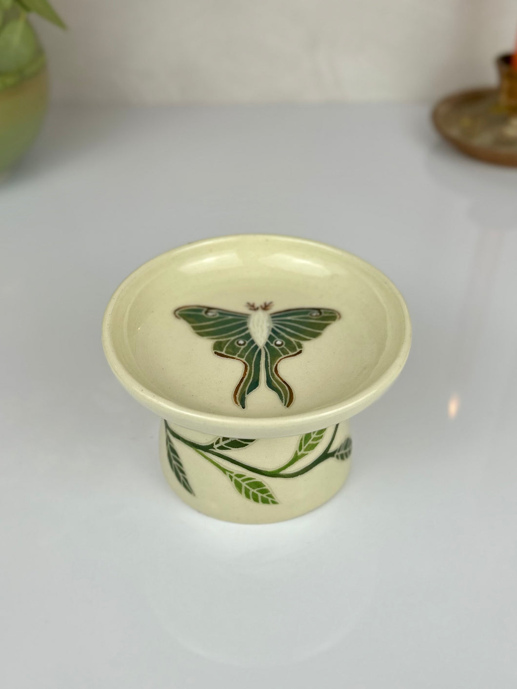#22 Luna Moth & Vine Cat Dish