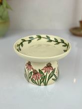 Load image into Gallery viewer, #21 Echinacea &amp; Lavender Cat Dish
