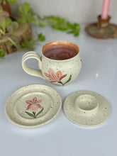 Load image into Gallery viewer, #35 Lily Cappuccino Cup + Lid
