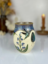 Load image into Gallery viewer, Hummingbird Vase Pre Order
